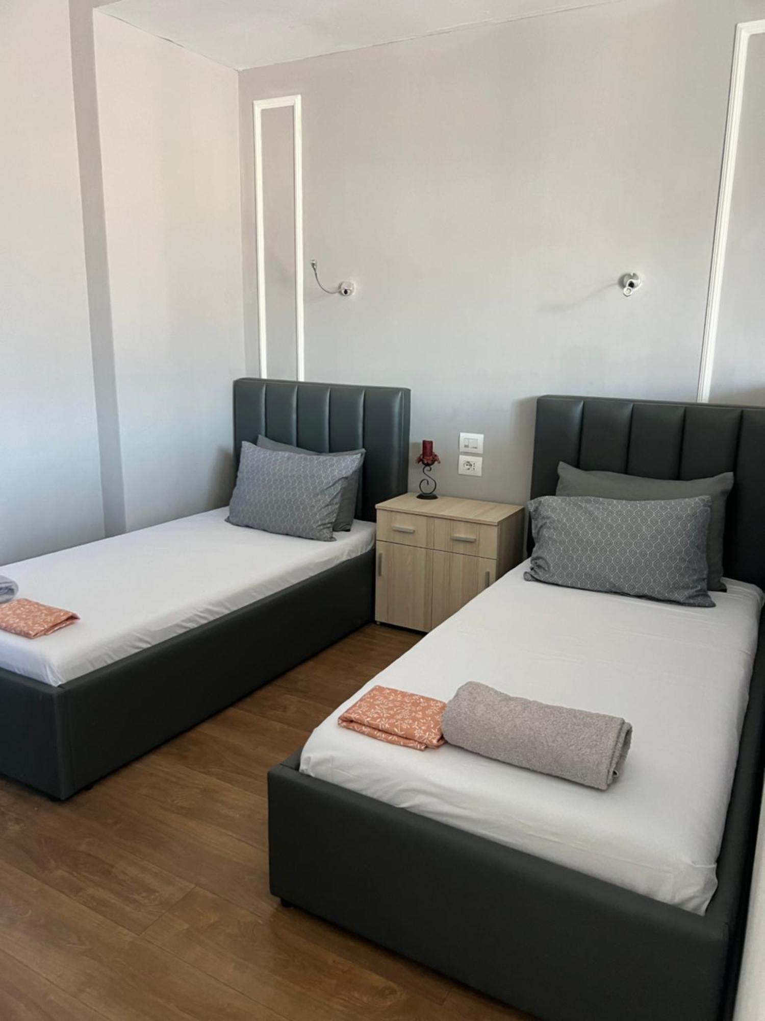 City Centre Rooms 4R Shkodër Exteriör bild